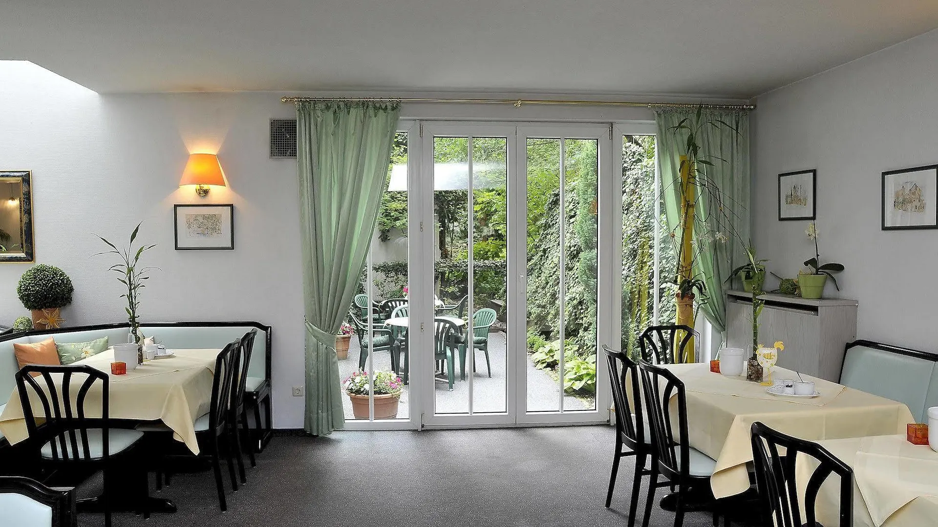 Garden Hotel Nürnberg 3*,
